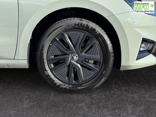 Skoda Fabia Extra Plus 1,5 TSI 2 ZoKlima ACC Navi 2x Einparkhilfe Kessy beheiztes Lenkrad Sitzheizung Sunset 5J Garantie 