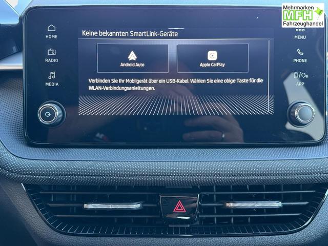 Skoda Fabia Extra Plus 1,5 TSI 2 ZoKlima ACC Navi 2x Einparkhilfe Kessy beheiztes Lenkrad Sitzheizung Sunset 5J Garantie 