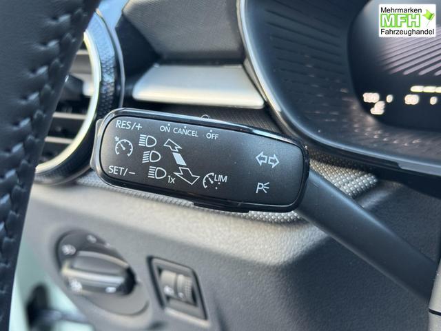 Skoda Fabia Extra Plus 1,5 TSI 2 ZoKlima ACC Navi 2x Einparkhilfe Kessy beheiztes Lenkrad Sitzheizung Sunset 5J Garantie 