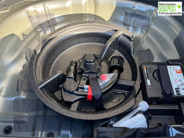 Audi A3 TFSI 150 S tronic line AHK Matrix ACC elHk SpSi 3JG 