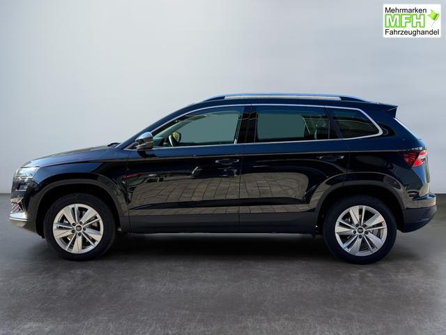 Skoda Karoq Extra Plus 1,5 TSI DSG 2Zoklima 2xEinparkhilfe AHK Kamera Sitzheizung beheiztes Lenkrad 