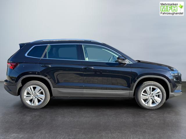 Skoda Karoq Extra Plus 1,5 TSI DSG 2Zoklima 2xEinparkhilfe AHK Kamera Sitzheizung beheiztes Lenkrad 