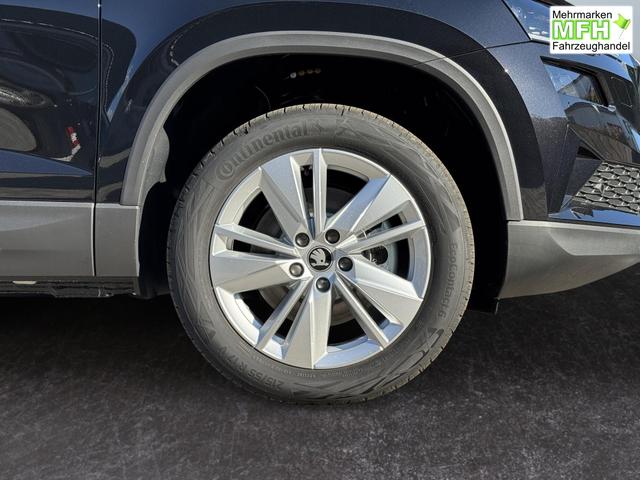 Skoda Karoq Extra Plus 1,5 TSI DSG 2Zoklima 2xEinparkhilfe AHK Kamera Sitzheizung beheiztes Lenkrad 