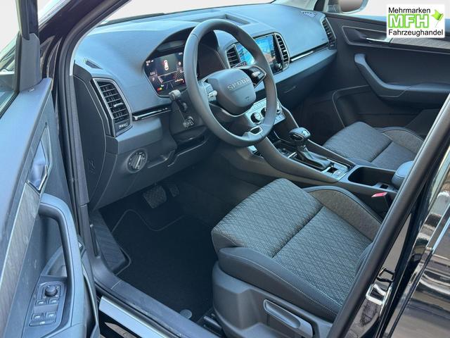 Skoda Karoq Extra Plus 1,5 TSI DSG 2Zoklima 2xEinparkhilfe AHK Kamera Sitzheizung beheiztes Lenkrad 