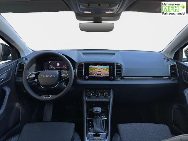 Skoda Karoq Extra Plus 1,5 TSI DSG 2Zoklima 2xEinparkhilfe AHK Kamera Sitzheizung beheiztes Lenkrad 