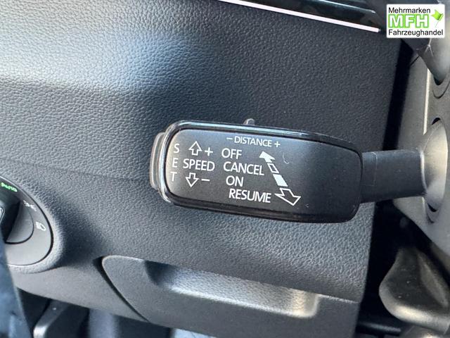 Skoda Karoq Extra Plus 1,5 TSI DSG 2Zoklima 2xEinparkhilfe AHK Kamera Sitzheizung beheiztes Lenkrad 