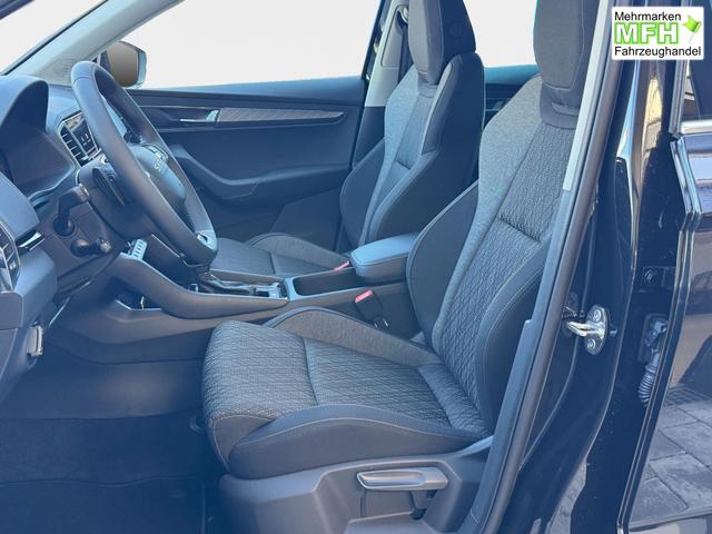 Skoda Karoq Extra Plus 1,5 TSI DSG 2Zoklima 2xEinparkhilfe AHK Kamera Sitzheizung beheiztes Lenkrad 