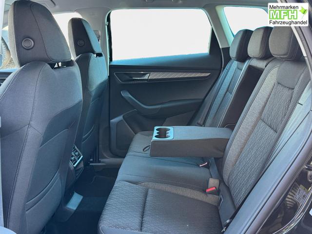 Skoda Karoq Extra Plus 1,5 TSI DSG 2Zoklima 2xEinparkhilfe AHK Kamera Sitzheizung beheiztes Lenkrad 