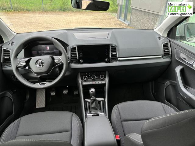 Skoda Karoq Classic 2.0 TDI 115PS, 16" Alu, Elektr. Heckklappe, Virtual Cockpit 10", Parksensoren vorn/hinten, Rückfahrkamera, Kessy, Winter-Paket, SunSet, Climatronic, Tempomat, Radio 8"+Wireless Smartlink, Dachreling, LED-Scheinwerfer, Nebelscheinwerfer 