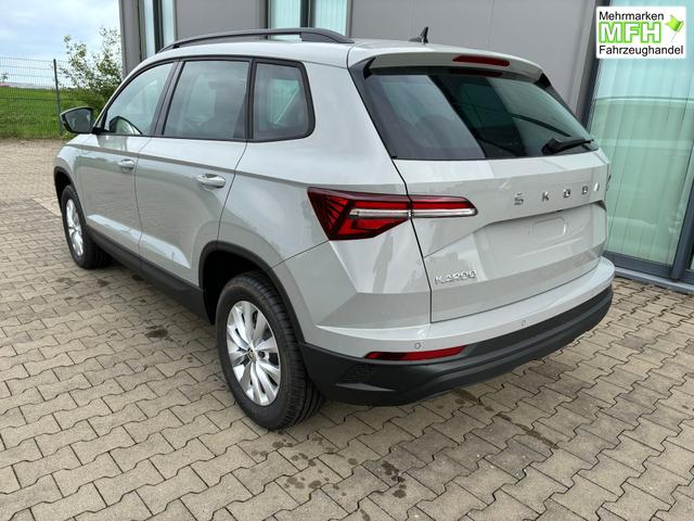 Skoda Karoq Classic 2.0 TDI 115PS, 16" Alu, Elektr. Heckklappe, Virtual Cockpit 10", Parksensoren vorn/hinten, Rückfahrkamera, Kessy, Winter-Paket, SunSet, Climatronic, Tempomat, Radio 8"+Wireless Smartlink, Dachreling, LED-Scheinwerfer, Nebelscheinwerfer 
