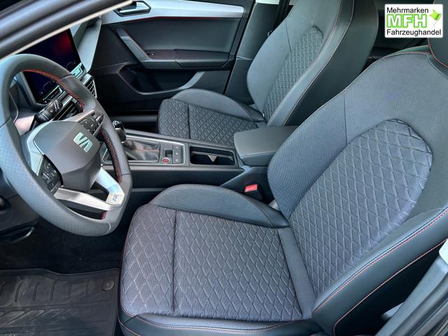 Seat Leon Sportstourer FR 1.5 eTSI Mild-Hybrid 150PS DSG/AUTOMATIK, 16" ALU, 1-Zonen-Climatronic, Privacy-Glas, Parksensoren vorn/hinten, Radio 10,4", Tempomat, LED-Scheinwerfer/-r&uuml;ckleuchten, M-Lederlenkrad, Nebelscheinwerfer 