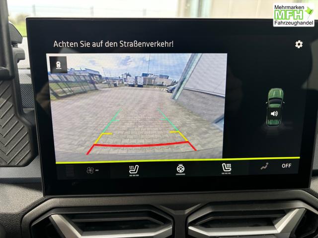 Dacia Duster Journey 1.8 HYBRID 155 AUTOMATIK (Benzin/Elektro), 18" Alufelgen "TAGASAN", Klimaautomatik, Hands-free, Rückfahrkamera, Parksensoren hinten, LED-Scheinwerfer, NAVI MEDIA LIV 10", Abgedunkelte Scheiben, Nebelscheinwerfer, Armlehne, Dachreling, Tempomat 