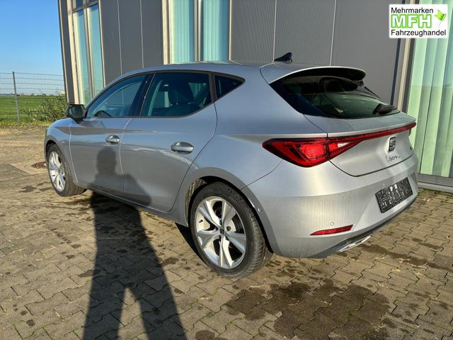 Seat Leon Style 1.5 eTSI Mild-Hybrid 150PS DSG/AUTOMATIK, 5 Jahre Garantie, 16" Alu, Climatronic, Parksensoren vorn/hinten, Media System PLUS 10,4"/Bluetooth, Tempomat, Full Digital Cockpit, LED-Scheinwerfer, M-Lederlenkrad, Reserverad, Verkehrszeichenerkennung 