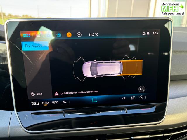 Volkswagen Golf Variant R-Line 1.5 eTSI (Mild-Hybrid) 150PS DSG (AUTOMATIK), WINTERPAKET, 17" Alu, Sportsitze, Sportfahrwerk, Abgedunkelte Scheiben, Adaptiver Tempomat ACC, Digital Cockpit Pro, LED-Scheinwerfer, Radio2Discover 12,9" + App-Connect, Parksensoren vo/hi, R&uuml;ckfahrkamera 