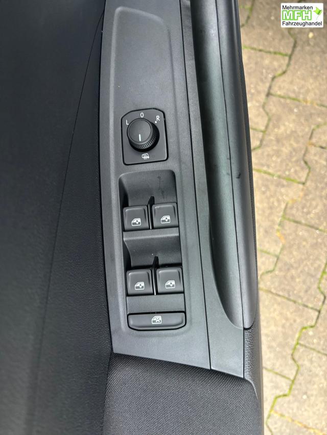 Skoda Fabia Classic LIEFERUNG KOSTENLOS! 1.0 TSI 95PS, 15" ALU, LED-Scheinwerfer, M-Lederlenkrad, Nebelscheinwerfer, Parksensoren vorne + hinten, R&uuml;ckfahrkamera, Sitzheizung, Tempomat, Klimaanlage, Infotainment 8"+Wireless SmartLink, Fu&szlig;matten, Mittelarmlehne 