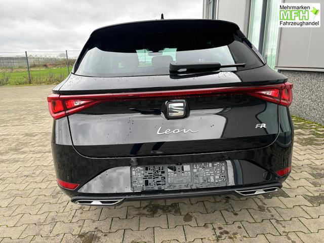 Seat Leon Sportstourer FR 1.5 eTSI Mild-Hybrid 150PS DSG/AUTOMATIK, 16" ALU, 1-Zonen-Climatronic, Privacy-Glas, Parksensoren vorn/hinten, Radio 10,4", Tempomat, LED-Scheinwerfer/-r&uuml;ckleuchten, M-Lederlenkrad, Nebelscheinwerfer 