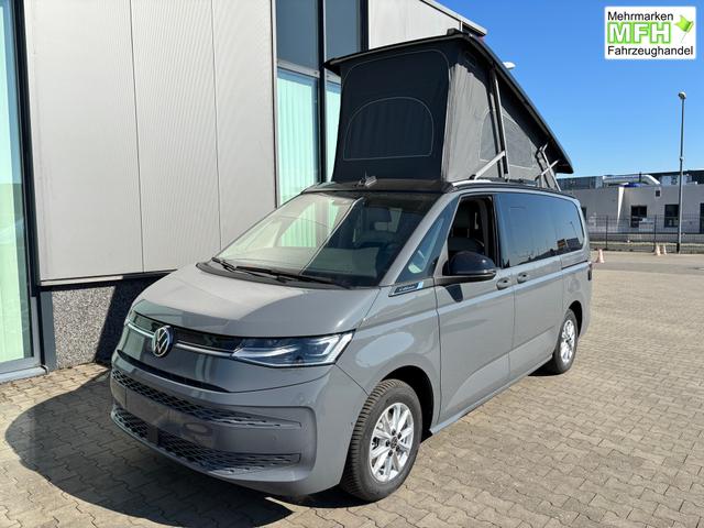 Volkswagen T7 California Beach 2.0 TSI 204PS DSG (AUTOMATIK), Aufstelldach, Klimaanlage, Parksensoren vorne und hinten, Digital Cockpit Pro, Radio Ready2Discover 10" + Wireless App-Connect, SIDE ASSIST, ACC, LED-Scheinwerfer, M-Lederlenkrad, Schiebetüren links rechts 