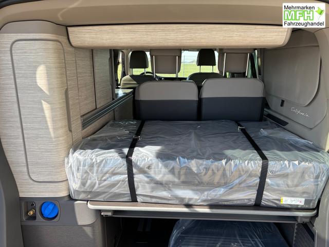 Volkswagen T7 California Beach 2.0 TSI 204PS DSG (AUTOMATIK), Aufstelldach, Klimaanlage, Parksensoren vorne und hinten, Digital Cockpit Pro, Radio Ready2Discover 10" + Wireless App-Connect, SIDE ASSIST, ACC, LED-Scheinwerfer, M-Lederlenkrad, Schiebetüren links rechts 