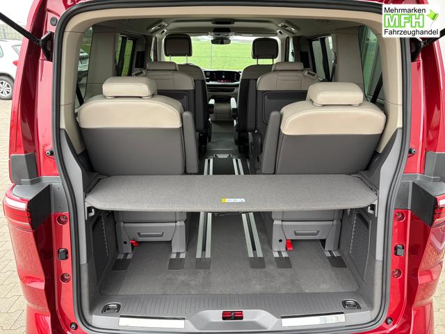Volkswagen T7 Multivan Style 2.0 TSI 204PS DSG, 5 Jahre VW-Garantie, 7-Sitzer, IQ.LIGHT LED-MATRIX-SCHEINWERFER, 3-ZONEN-CLIMATRONIC, Alarm, Digital Cockpit Pro, Sitzheizung, 17" Alu, R&uuml;ckfahrkamera, Park Assist, Parksensoren vorn & hinten, Elektr. Schiebet&uuml;re links rechts 