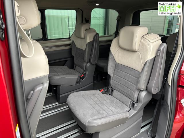 Volkswagen T7 Multivan Style 2.0 TSI 204PS DSG, 5 Jahre VW-Garantie, 7-Sitzer, IQ.LIGHT LED-MATRIX-SCHEINWERFER, 3-ZONEN-CLIMATRONIC, Alarm, Digital Cockpit Pro, Sitzheizung, 17" Alu, R&uuml;ckfahrkamera, Park Assist, Parksensoren vorn & hinten, Elektr. Schiebet&uuml;re links rechts 