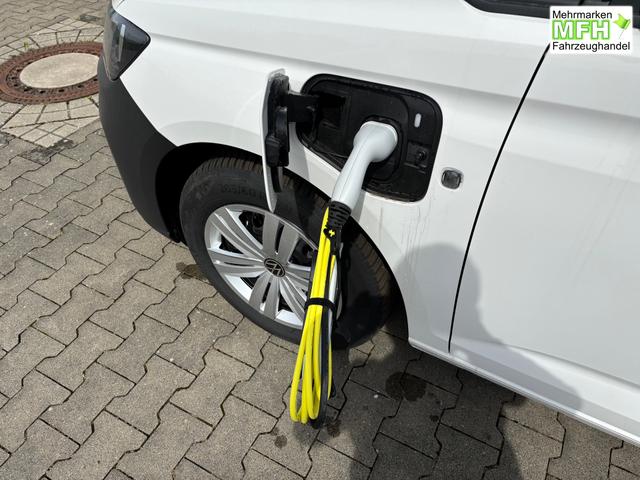 Volkswagen Caddy Style 1.5 TSI 115PS DSG (AUTOMATIK) PLUG-IN-HYBRID MAXI 7-Sitzer LANGER RADSTAND, 17" Alu, Dachreling, Climatronic, Parksensoren vorn/hinten, R&uuml;ckfahrkamera, Privacy-Glas, LED-Scheinwerfer, Tempomat, Schiebet&uuml;re rechts und links, Heckklappe, Radio Ready2Disco 