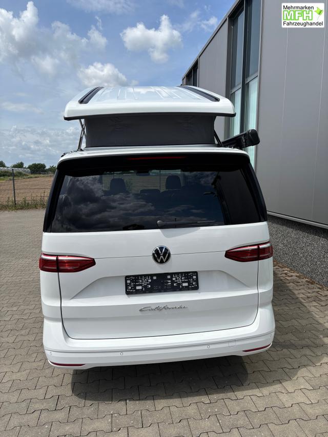 Volkswagen T7 California Beach 2.0 TSI 204PS DSG (AUTOMATIK), Aufstelldach, Klimaanlage, Parksensoren vorne und hinten, Digital Cockpit Pro, Radio Ready2Discover 10" + Wireless App-Connect, SIDE ASSIST, ACC, LED-Scheinwerfer, M-Lederlenkrad, Schiebetüren links rechts 