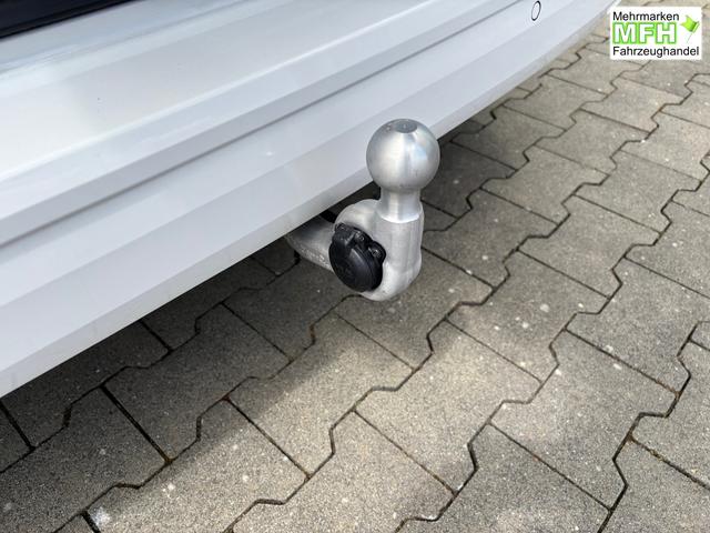 Volkswagen T7 California Beach Tour 2.0 TDI 150PS DSG, 5 Sitzer + 4 Schlafplätze, Drehsitze vorn, Privacy-Glas, Technikbox 230V, Aufstelldach, Klima, Parksensoren, Radio Ready2Discover App-Connect, M-Lederlenkrad, Schiebetüre links/rechts, Digital Cockpit, ACC/Tempomat, SIDE ASSIST 