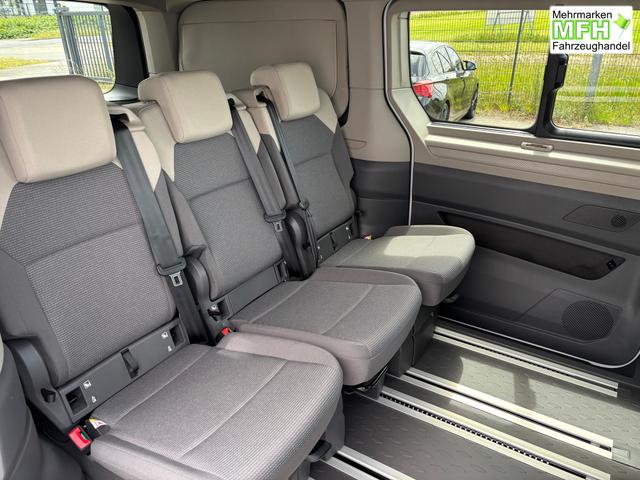 Volkswagen T7 California Beach Tour 2.0 TDI 150PS DSG, 5 Sitzer + 4 Schlafplätze, Drehsitze vorn, Privacy-Glas, Technikbox 230V, Aufstelldach, Klima, Parksensoren, Radio Ready2Discover App-Connect, M-Lederlenkrad, Schiebetüre links/rechts, Digital Cockpit, ACC/Tempomat, SIDE ASSIST 