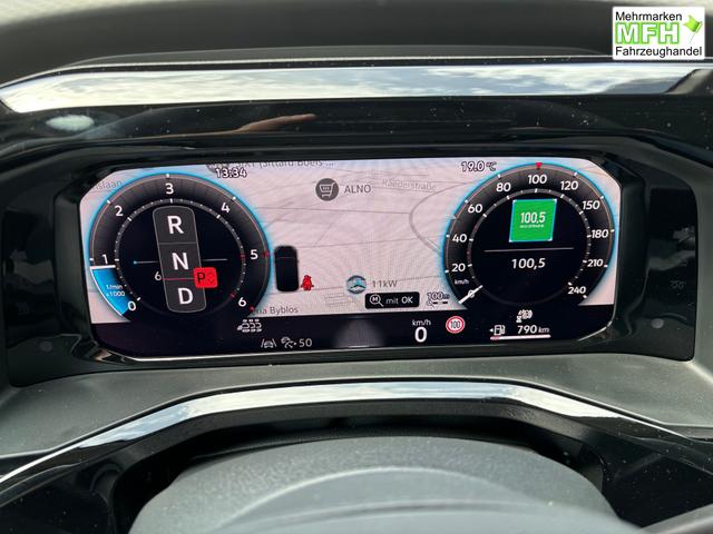 Volkswagen T7 California Beach Tour 2.0 TDI 150PS DSG, 5 Sitzer + 4 Schlafplätze, Drehsitze vorn, Privacy-Glas, Technikbox 230V, Aufstelldach, Klima, Parksensoren, Radio Ready2Discover App-Connect, M-Lederlenkrad, Schiebetüre links/rechts, Digital Cockpit, ACC/Tempomat, SIDE ASSIST 