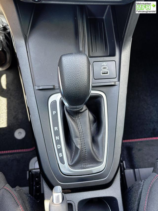 Ford Puma ST-Line 1.0 EcoBoost 125PS AUTOMATIK, SOLAR-SILVER Metallic, 17" Alu, NAVIGATION, Klimaautomatik, Privacy-Glas, Parksensoren hinten, R&uuml;ckfahrkamera, Tempomat, Sportfahrwerk 