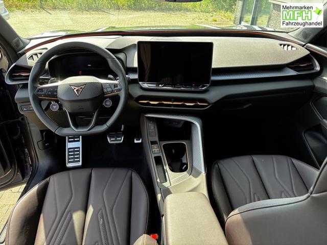 Cupra Terramar Basis 1.5 e-TSI 150PS DSG, 5 Jahre Garantie, 18" Alu, Climatronic, Parksensoren vorn/hinten, Rückfahrkamera, Tempomat, Media 12,9" + Full Link, M-Lederlenkrad, Dachreling, LED-Scheinwerfer 