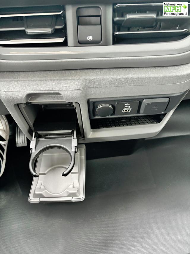 Volkswagen T7 Caravelle Basis 2.0 TDI 150PS, AUTOMATIK, 4MOTION (ALLRAD), LANGER RADSTAND, 8-Sitzer, LED-Scheinwerfer, 3-Zonen-Climatronic, Parksensoren vorn/hinten, Rückfahrkamera, Privacy-Glas, Tempomat, Radio 13" + Wireless-App-Connect, Digitales Cockpit 