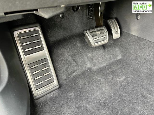 Cupra Leon Sportstourer Basis 1.5 TSI 150PS 6-Gang, 5J Garantie, SCHWARZ-METALLIC, MATRIX-LED, AHK SCHWENKBAR, EDGE-PAKET, DYNAMIC-DESIGN, Elektr. Heckklappe, Dachreling, 18" Alu, Voll-LED-Scheinwerfer, 3Z-Climatronic, ACC/Tempomat, Full Link, Parksensoren v/h, Privacy-Glas 