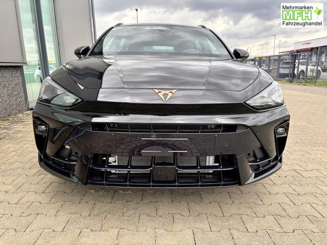 Cupra Leon Sportstourer Basis 1.5 TSI 150PS 6-Gang, 5J Garantie, SCHWARZ-METALLIC, MATRIX-LED, AHK SCHWENKBAR, EDGE-PAKET, DYNAMIC-DESIGN, Elektr. Heckklappe, Dachreling, 18" Alu, Voll-LED-Scheinwerfer, 3Z-Climatronic, ACC/Tempomat, Full Link, Parksensoren v/h, Privacy-Glas 