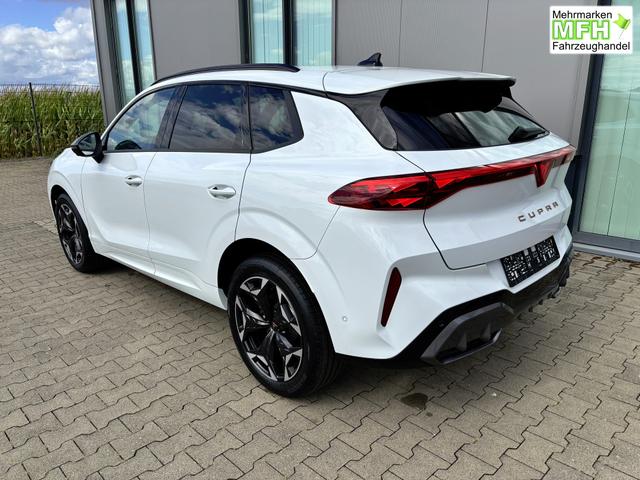 Cupra Terramar Basis 1.5 e-TSI 150PS DSG, 5 Jahre Garantie, 18" Alu, Climatronic, Parksensoren vorn/hinten, Rückfahrkamera, Tempomat, Media 12,9" + Full Link, M-Lederlenkrad, Dachreling, LED-Scheinwerfer 