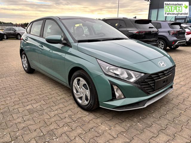 Hyundai i20 Comfort 1.0 T-GDI 90PS 7DCT/AUTOMATIK, NAVI 10,25", Klimaanlage, Parksensoren hinten, R&uuml;ckfahrkamera, Tempomat, Lederlenkrad, Reserverad, Alarm, Armlehne, ZV mit Fernbedienung, Fernlichtassistent, 4x elektr. Fensterheber 