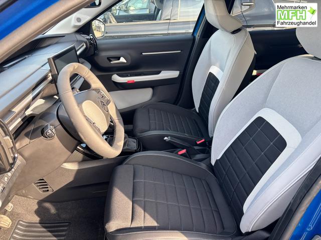 Citro&euml;n C3 NEUES MODELL "MAX" Turbo 100PS, Blau-Metallic, Winterpaket, 17" Alufelgen, Parksensoren hinten, R&uuml;ckfahrkamera, Klimautomatik, Privacy-Glas, Dachreling, Navigation, Head-up-Display, Au&szlig;enspiegel elektr. einstell-/beheiz-/anklappbar, ZV mit Fernbedienung 