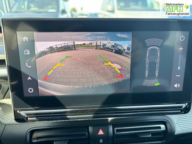 Citro&euml;n C3 NEUES MODELL "MAX" Turbo 100PS, Blau-Metallic, Winterpaket, 17" Alufelgen, Parksensoren hinten, R&uuml;ckfahrkamera, Klimautomatik, Privacy-Glas, Dachreling, Navigation, Head-up-Display, Au&szlig;enspiegel elektr. einstell-/beheiz-/anklappbar, ZV mit Fernbedienung 