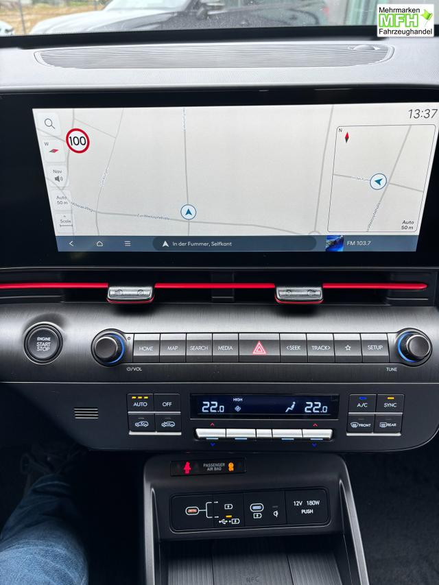 Hyundai KONA Style 1.0 T-GDI 115PS, 17" ALU, FULL-LED-Scheinwerfer, Elektr. Heckklappe, Vordersitze, Leder-/Stoff-Polster, Privacy-Glas, Winter-Paket, 2-Zonen-Klimaautomatik, Dachreling, Tempomat, NAVIGATION 12,3", Parksensoren v/h, R&uuml;ckfahrkamera, Alarm, Smart Key 