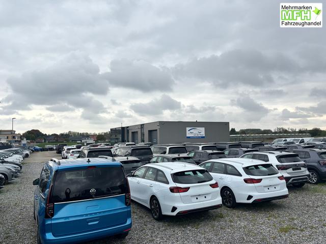 Dacia Duster Journey 1.8 HYBRID 155 AUTOMATIK (Benzin/Elektro), 18" Alufelgen "TAGASAN", Klimaautomatik, Hands-free, Rückfahrkamera, Parksensoren hinten, LED-Scheinwerfer, NAVI MEDIA LIV 10", Abgedunkelte Scheiben, Nebelscheinwerfer, Armlehne, Dachreling, Tempomat 