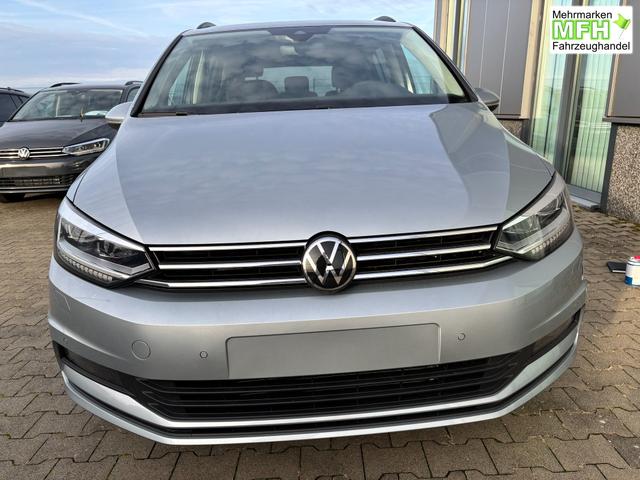Volkswagen Touran Limited 1.5 TSI 150 PS, 17" Alu, SILBER-Metallic, Winter-Paket, Elektr. Heckklappe, Keyless, Alarm, LED-Scheinwerfer IQ-Light, Travel Assist, Parksensoren vo/hi, R&uuml;ckfahrkamera, ACC, M-Lederlenkrad, Digital Cockpit, 3-Zonen-Climatronic, Radio Ready2Discover 8" 