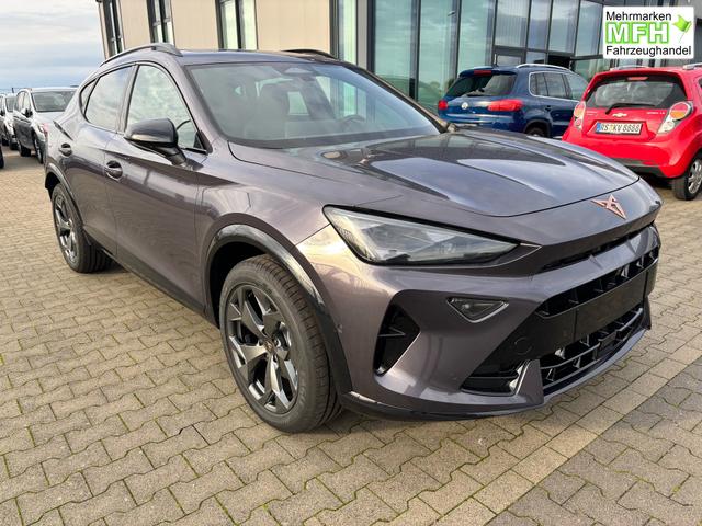 Cupra Formentor Basis 1.5 eHYBRID (PLUG-IN-HYBRID) 204PS DSG, 5 Jahre Garantie, 18" Alufelgen, Voll-LED-Scheinwerfer, 3Z-Climatronic, ACC/Tempomat, Digitales Cockpit, Full Link, Parksensoren v/h, Privacy-Glas, Multifunktions-Lederlenkrad, LED-Nebelscheinwerfer, Dachreling 