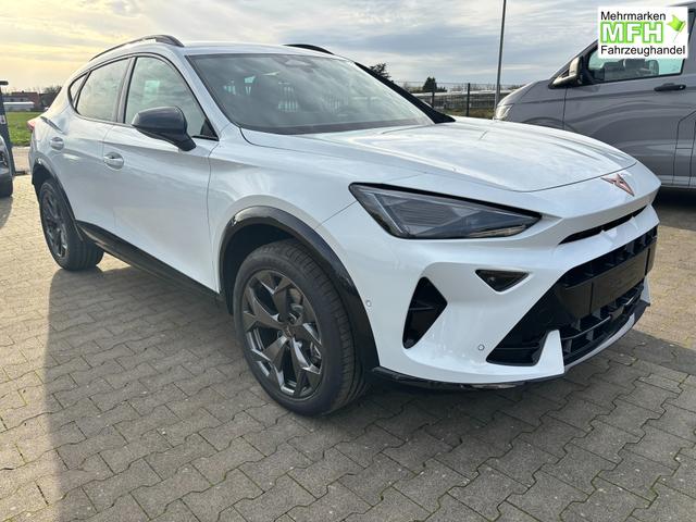 Cupra Formentor VZ 2.0 TSI 265PS DSG, 5 Jahre Garantie, 19" ALU, DCC, ACC, Alarm, Elektr. Fahrersitz + Sportschalen-Sitze, Heckklappe, KESSY, Winter-Paket, LED-Scheinwerfer, 3Z-Climatronic, Full Link, Parksensoren v/h, R&uuml;ckfahrkamera, Privacy-Glas 