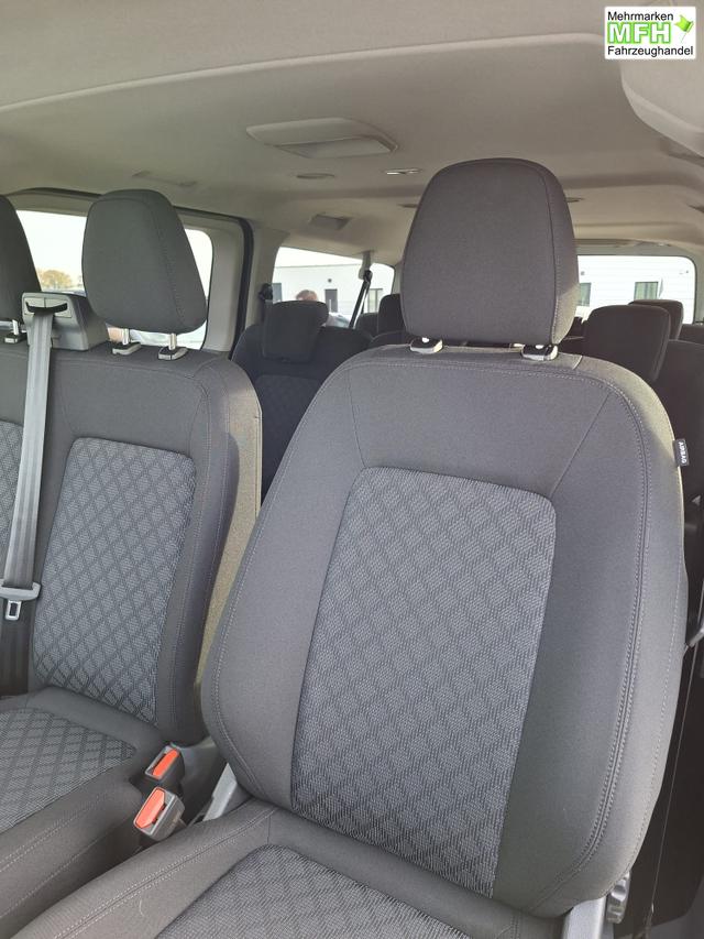 Volkswagen T7 Kombi Basis 2.0 TDI 150PS, 1-Zonen-Klimaautomatik, Parksensoren hinten, Privacy-Glas, 70l-Tank, Radio 13" + Wireless App-Connect, Tempomat, Digitales Cockpit, Keyless Start, Schiebet&uuml;re rechts 