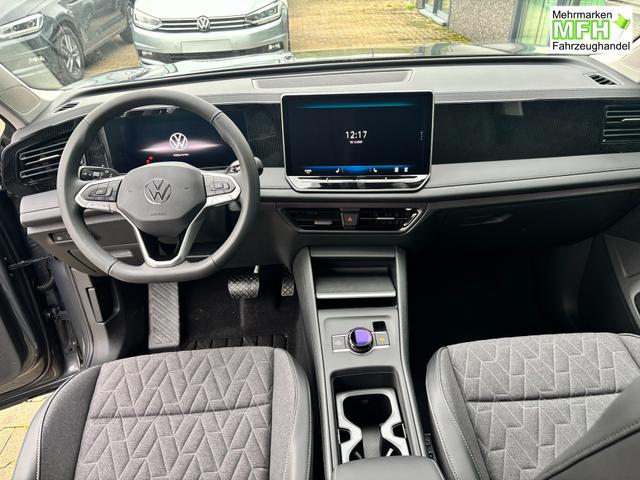Volkswagen Tiguan LIFE 1.5 eTSI 150PS DSG, Blau-Metallic, 18" Alu NAPOLI, LED-PLUS-SCHEINWERFER, ELEKTR. HECKKLAPPE, KEYLESS ACCESS, PRIVACY-GLAS, DACHRELING, WINTER-PAKET, ACC, Park Assist, Parksensoren, Kamera, 3-Zonen-Climatronic, Radio/Wireless App-Connect, Digitales Cockpi 