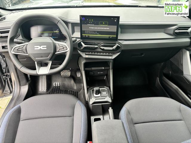 Dacia Duster Expression 1.6 HYBRID 140 AUTOMATIK (Benzin/Elektro), 17" Alufelgen "TERGAN", Klimaanlage, R&uuml;ckfahrkamera, Parksensoren hinten, LED-Scheinwerfer, Radio Media 10" + Smartphone-Spiegelung, Armlehne, Dachreling, Tempomat, Verkehrszeichenerkennung, Spurassistent 