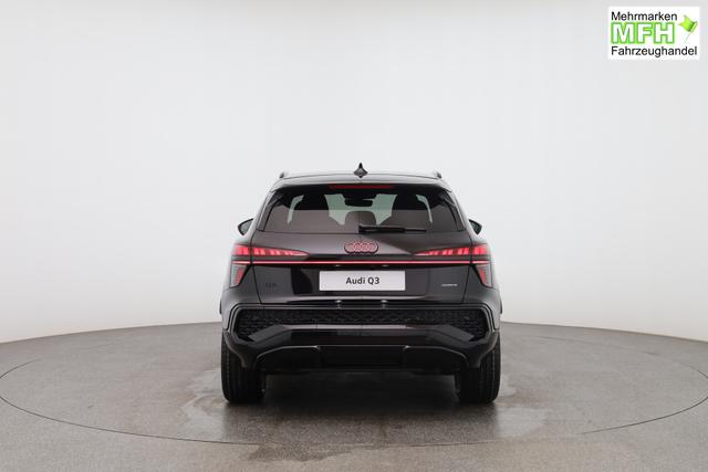 Audi Q3 Basis 2.0 TFSI quattro (Allrad) 204PS S-Tronic (Automatik), 17" Alufelgen, Elektr. Heckklappe, MMI Navigation plus, Sitzheizung, 3-Zonen-Klimaautomatik, Parksensoren vorn/hinten, M-Lederlenkrad, Tempomat, Dachreling, Virtual Cockpit 