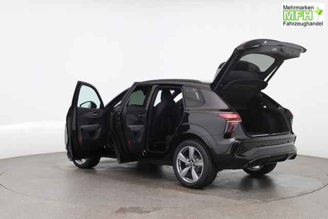 Audi Q3 Basis 2.0 TFSI quattro (Allrad) 204PS S-Tronic (Automatik), 17" Alufelgen, Elektr. Heckklappe, MMI Navigation plus, Sitzheizung, 3-Zonen-Klimaautomatik, Parksensoren vorn/hinten, M-Lederlenkrad, Tempomat, Dachreling, Virtual Cockpit 