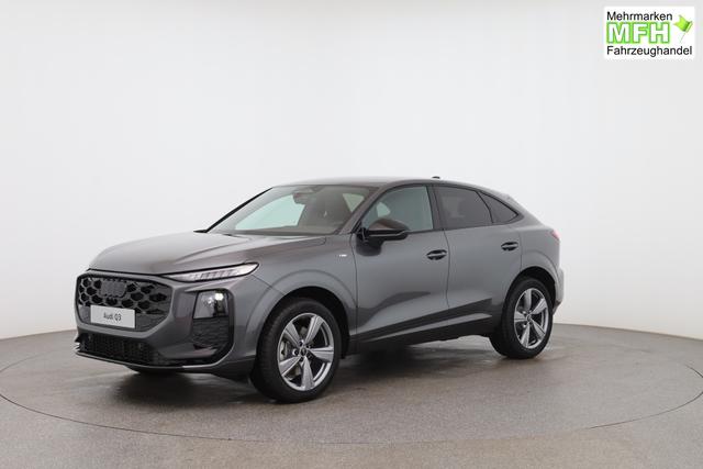 Audi Q3 Sportback Basis 2.0 TFSI quattro (Allrad) 204PS S-Tronic (Automatik), 17" Alufelgen, Elektr. Heckklappe, MMI Navigation plus, Sitzheizung, 3-Zonen-Klimaautomatik, Parksensoren vorn/hinten, M-Lederlenkrad, Tempomat, Virtual Cockpit 
