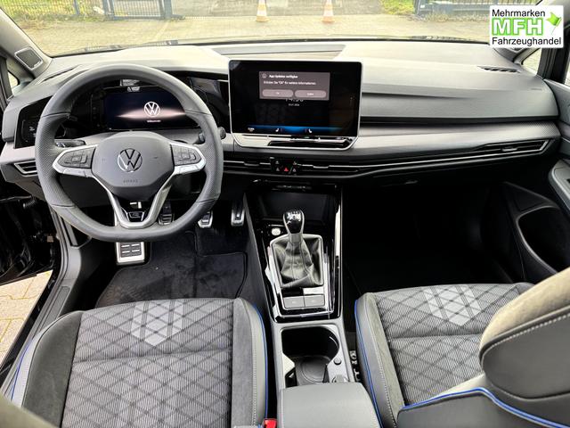 Volkswagen Golf Limited 2.0 TDI 150PS DSG, Metallic, 17" Alu "Nottingham", Keyless, Alarm, Abgedunkelte Scheiben, Adaptiver Tempomat, Sicht-Paket, Digital Cockpit, LED-Scheinwerfer, Radio Ready2Discover 12,9" + Wireless App-Connect, Parksensoren vo/hi, R&uuml;ckfahrkamera, Climatron 